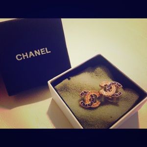 Crystals Chanel Earring in purple and pink color