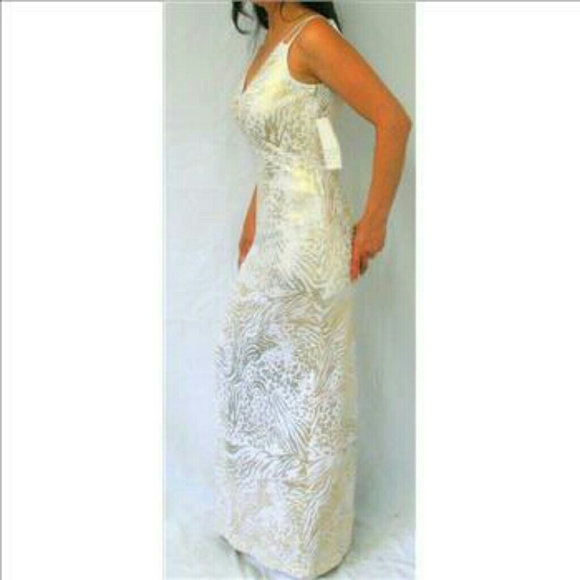 Janine of London Dresses & Skirts - Janine London white silver zebra print eve dress