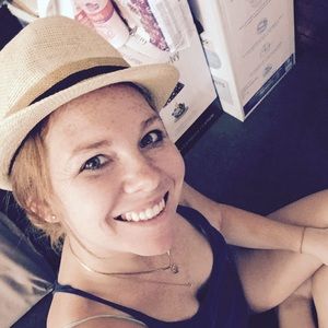 Meet your Posher, Allison