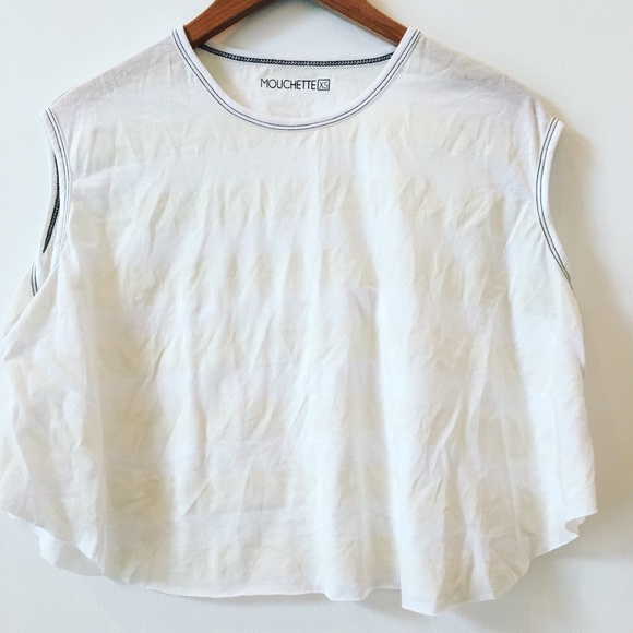 Mouchette crop tee with subtle stripe