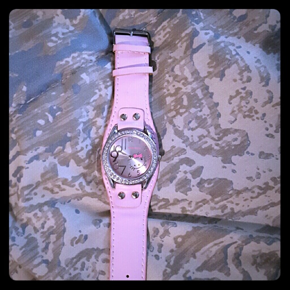 Pink hello kitty watch