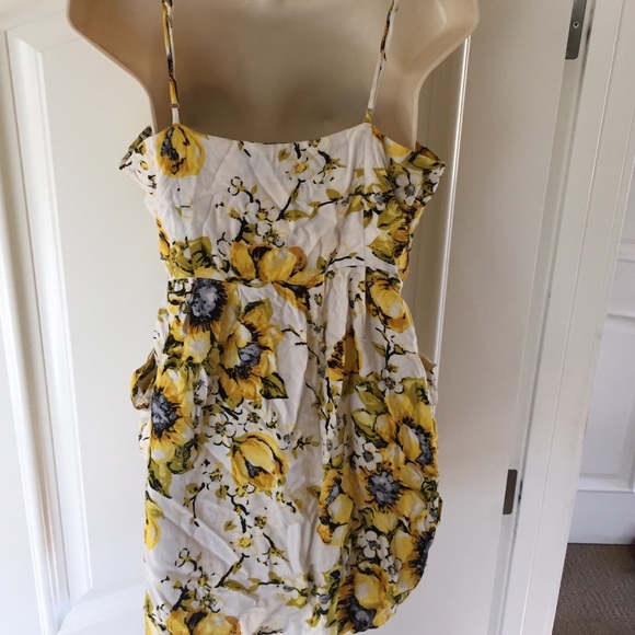 Cute floral cocktail dress - Picture 2 of 2