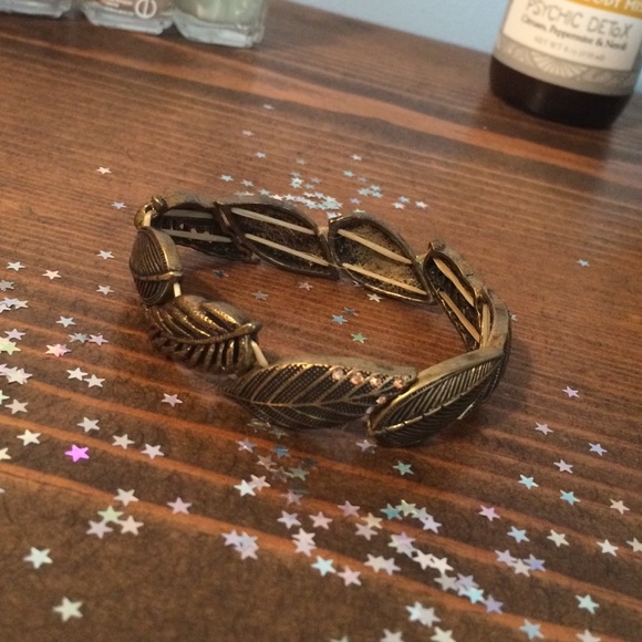 stretchy rustic gold leaf bracelet