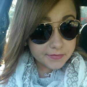 Meet your Posher, Bridgette