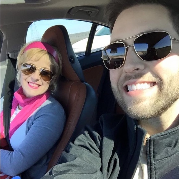 Meet your Posher, Kelli - Picture 2 of 4