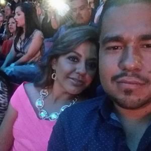 Meet your Posher, Mayra n hector