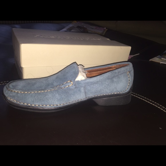 Shoes - Picture 2 of 2