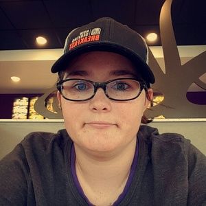 Meet your Posher, Dixie