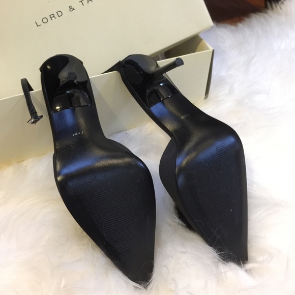 Shoes - Picture 3 of 4