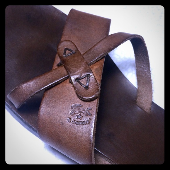 IL BISONTE Leather Slip-on Sandals