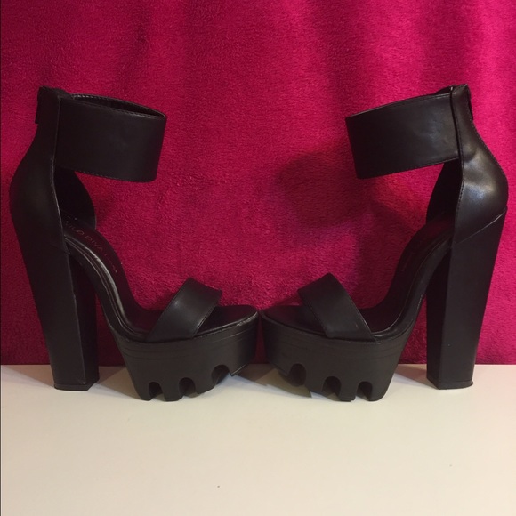 Black chunky platform heels