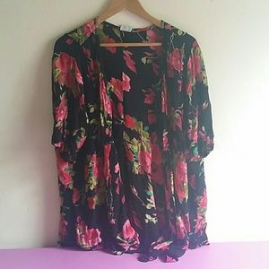 Roses/Floral Blouse/Kimono