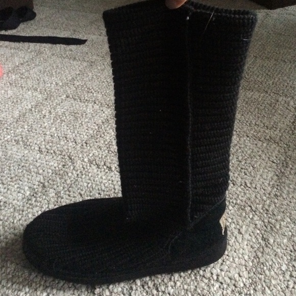 black crochet uggs black crochet uggs