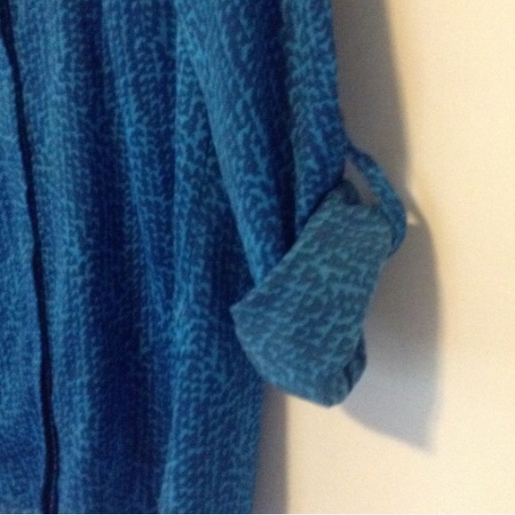 Blue Patterned Button down - Picture 3 of 3