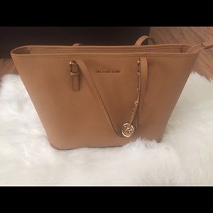 NEW Michael Kors purse