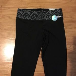Pink VS  : black legging NWT!!!
