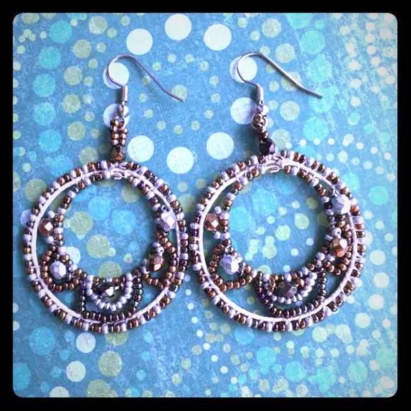 Beautiful!!💫metallic✨ Beaded Earrings silver-ish