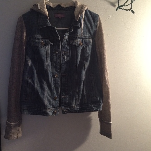 Distressed hooded jean jacket