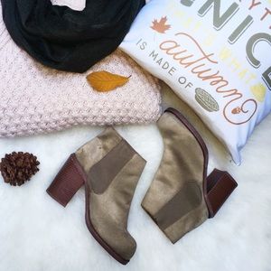 NEW🚩Jeffrey Campbell Cash Chelsea Boots