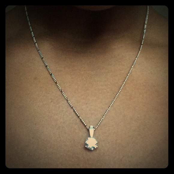 NWOT silver chain with sparkling pendant