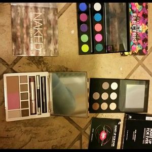 Diff pallets diff prices starting at 25