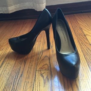 Chinese Laundry Black Stiletto Platform Pumps