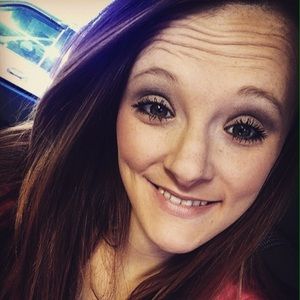 Meet your Posher, Kendra