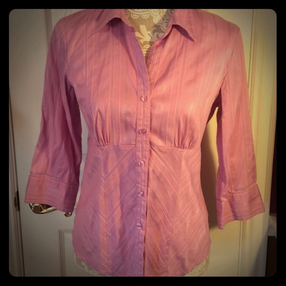 😋 🌺 Beautiful rose mauve button-down shirt