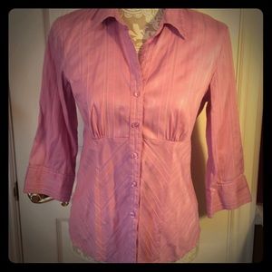 😋 🌺 Beautiful rose mauve button-down shirt