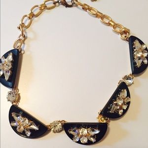 Black flower rhinestone necklace