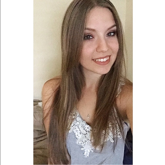 Meet your Posher, Marisa - Picture 1 of 1
