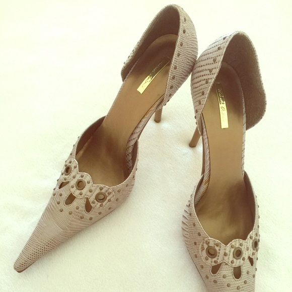 Michael Antonio Pointed Toe Stiletto