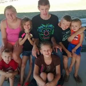 Meet your Posher, Danelle