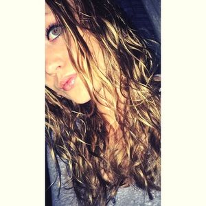 Meet your Posher, Kelly