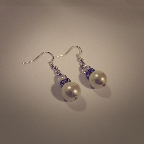 Elegant Crystal Pearl Earrings