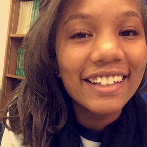 Meet your Posher, Deedee