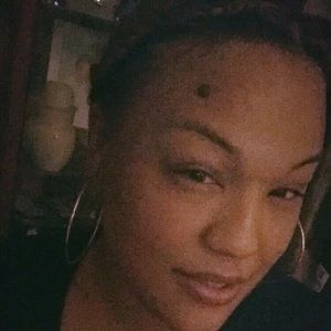 Meet your Posher, Candi