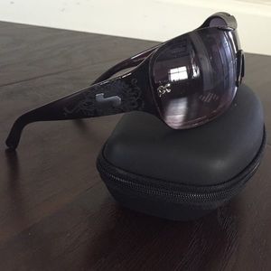 Paula Creamer-Sundog sunglasses