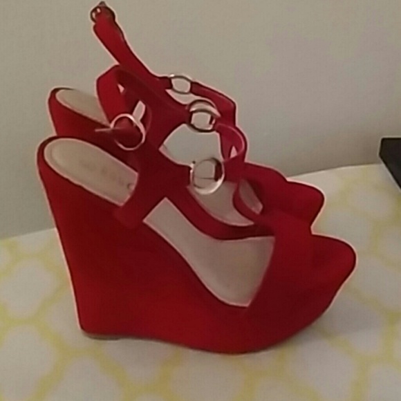 Red Wedge Dress Shoe