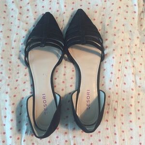 Tesori pointed black flats size 7