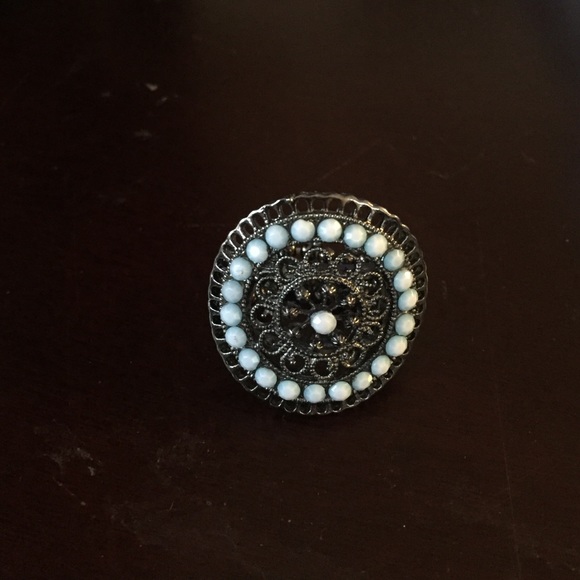 Stretchy ring