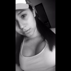 Meet your Posher, Connie