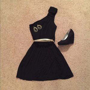 Black one shoulder dress Express xs