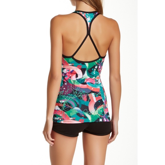 Capezio Modena print Workout Tank. - Picture 2 of 4