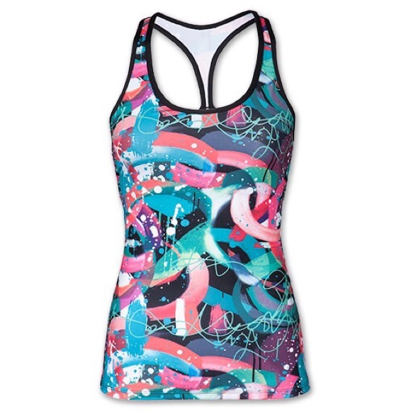 Capezio Modena print Workout Tank. - Picture 3 of 4