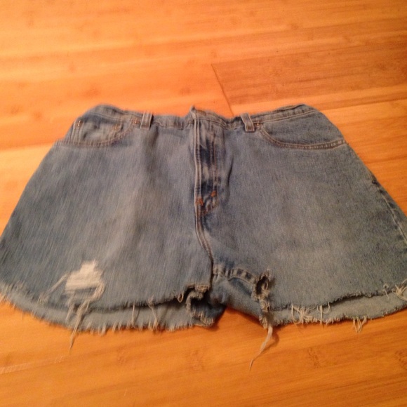High-waisted cut off shorts