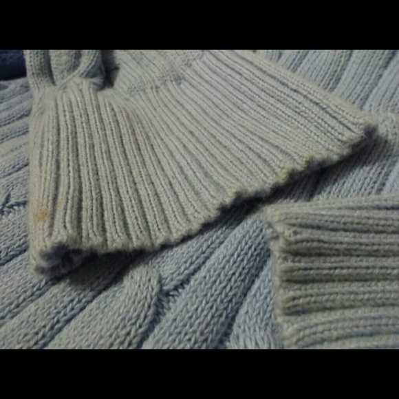 Cableknit Sweater - Picture 3 of 4