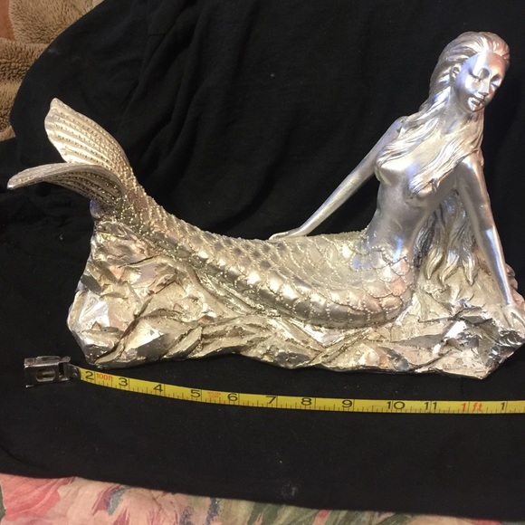 Beautiful Mermaid statue