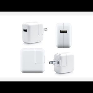 Apple Outlet Adapter