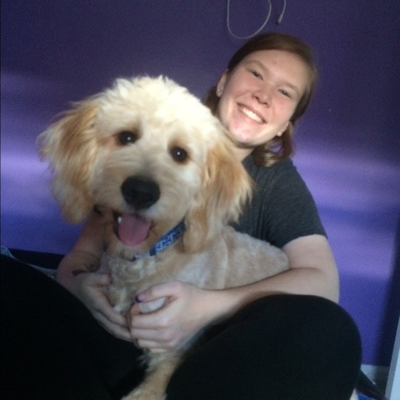 Meet your Posher, Kayla - Picture 1 of 1